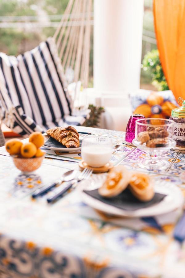 Lauricella Bed And Breakfast 리파리 외부 사진